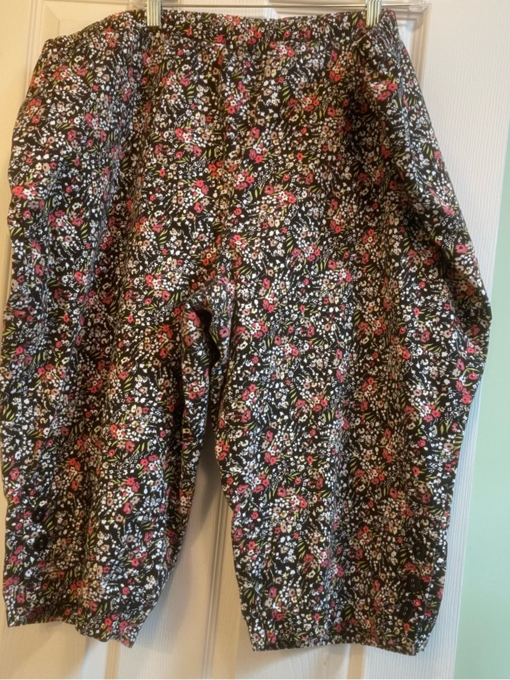 Floral Print Capris - Black with Pink & White Flowers.  (92)